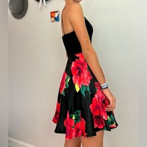 Black/Red Jodi Kristopher Floral Dress